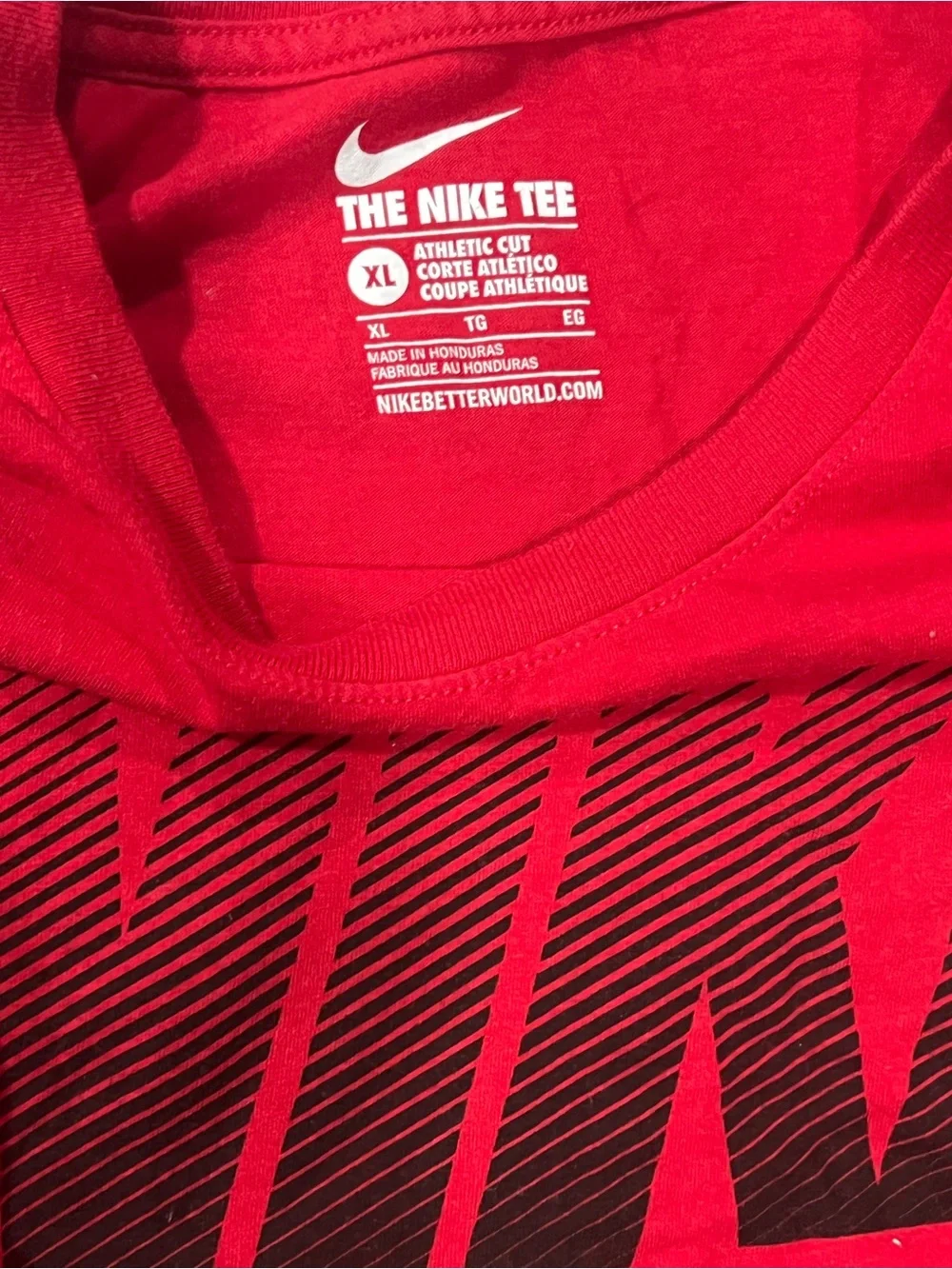 Nike Men’s Red Short Sleeve Tee with Black 'NIKE' Logo. K29